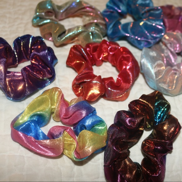 Free People Accessories - ❌SOLD❌ Pack of 5 New Sparkle SCRUNCHIES ✨